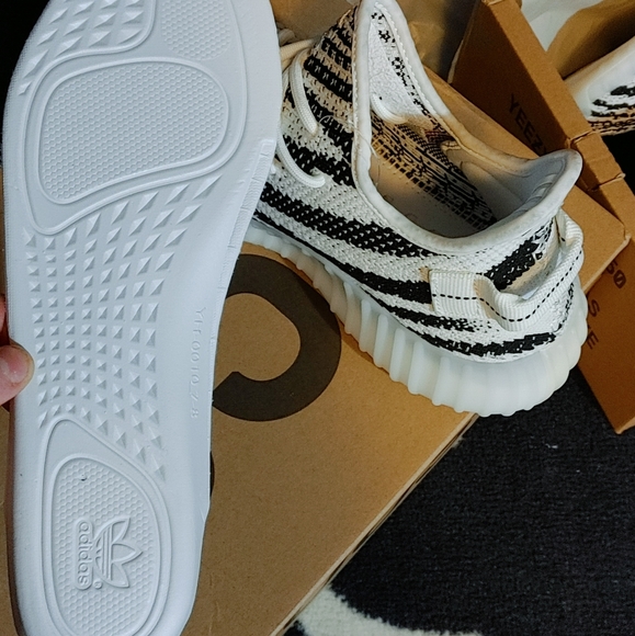 Too small - Picture 6 of 8